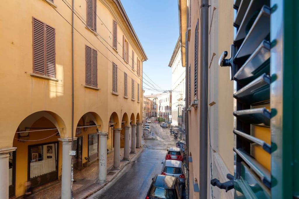Fine Arts Apartment - Tv 40' Hd Netflix Prime Dazn ボローニャ エクステリア 写真
